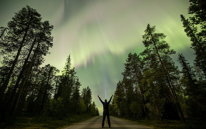 139731371_REUTERS_The-Aurora-Borealis-Northern-Lights-is-seen-over-the-sky-near-the-village-of-Palla_trans_NvBQzQNjv4BqgsaO8O78rhmZrDxTlQBjdGtT0gK_6EfZT336f62EI5U