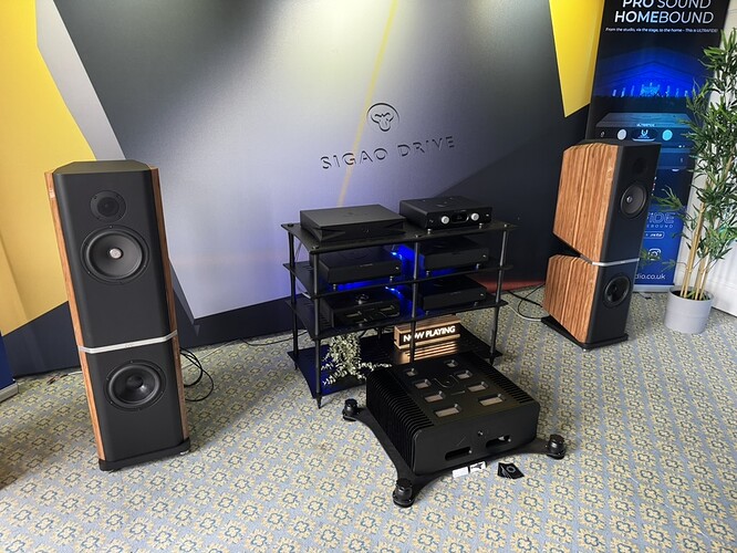 D227C3A8-C2C0-4FAF-B387-C66E21EE31F7_1_105_c