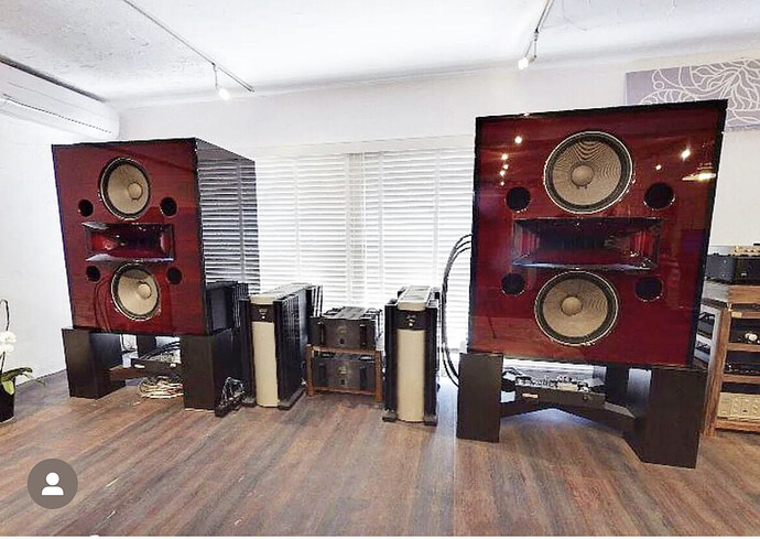 73F22447-C633-4B50-BD69-113C5D7E7DF3_1_201_a