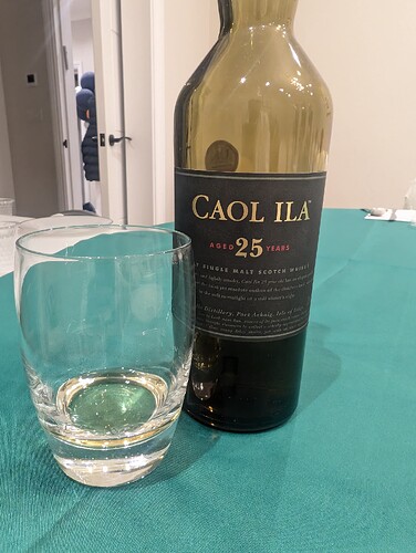 PXL_20251211_204010798