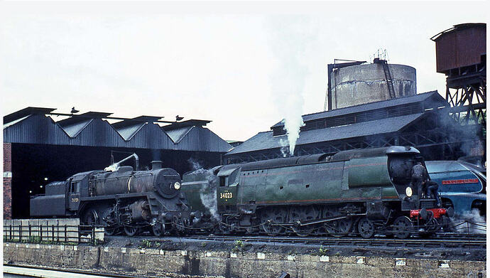 Bournemouth - 34023 'Blackmore Vale', 76009 BR Std 4MT & newly restored 4468 'Sir Nigel Gresley'. 4468 & 34023 were on A4 Locomotive Soc. railtour - 3rd June 1967 - by & © Derek J Jones, Flickr