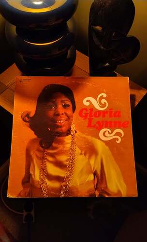Gloria Lynne