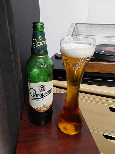 17622827032687672230381178924072