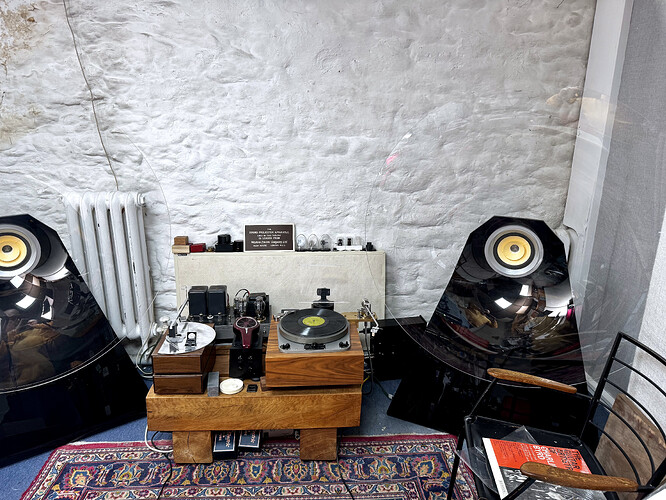 5BB74D0F-38EF-4F43-A085-D2401ADAD265_1_201_a