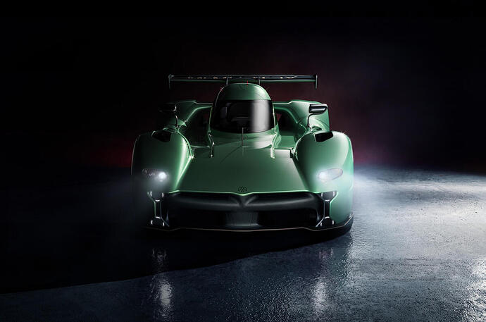 5._mcmurtry_speirling_-_studio_front_profile