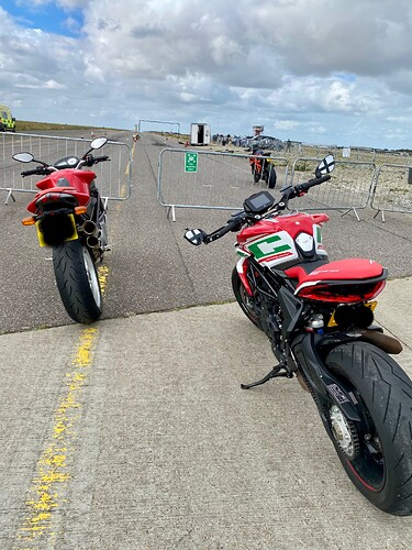 75625A16-6CA5-488D-9B1F-4EF98399E2A8-28571-00000439F8671C81_photo