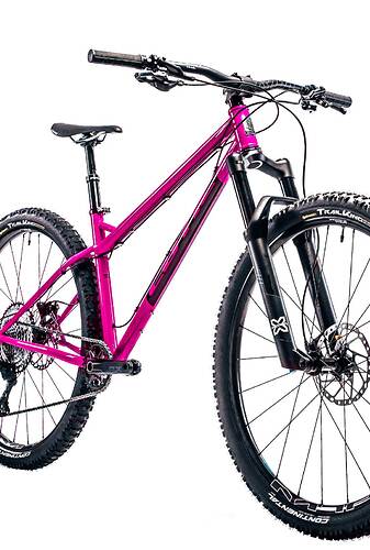 BFeMAX-mobilehero-bright-magenta