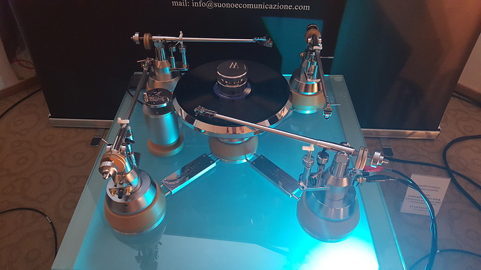 1526042123402350204669